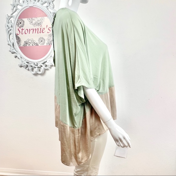 Nurture / Oversized Butterfly Green Gold Blouse - Picture 3 of 8